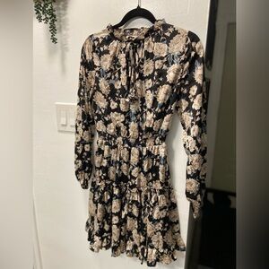 🌻3x$10 Floral short dress